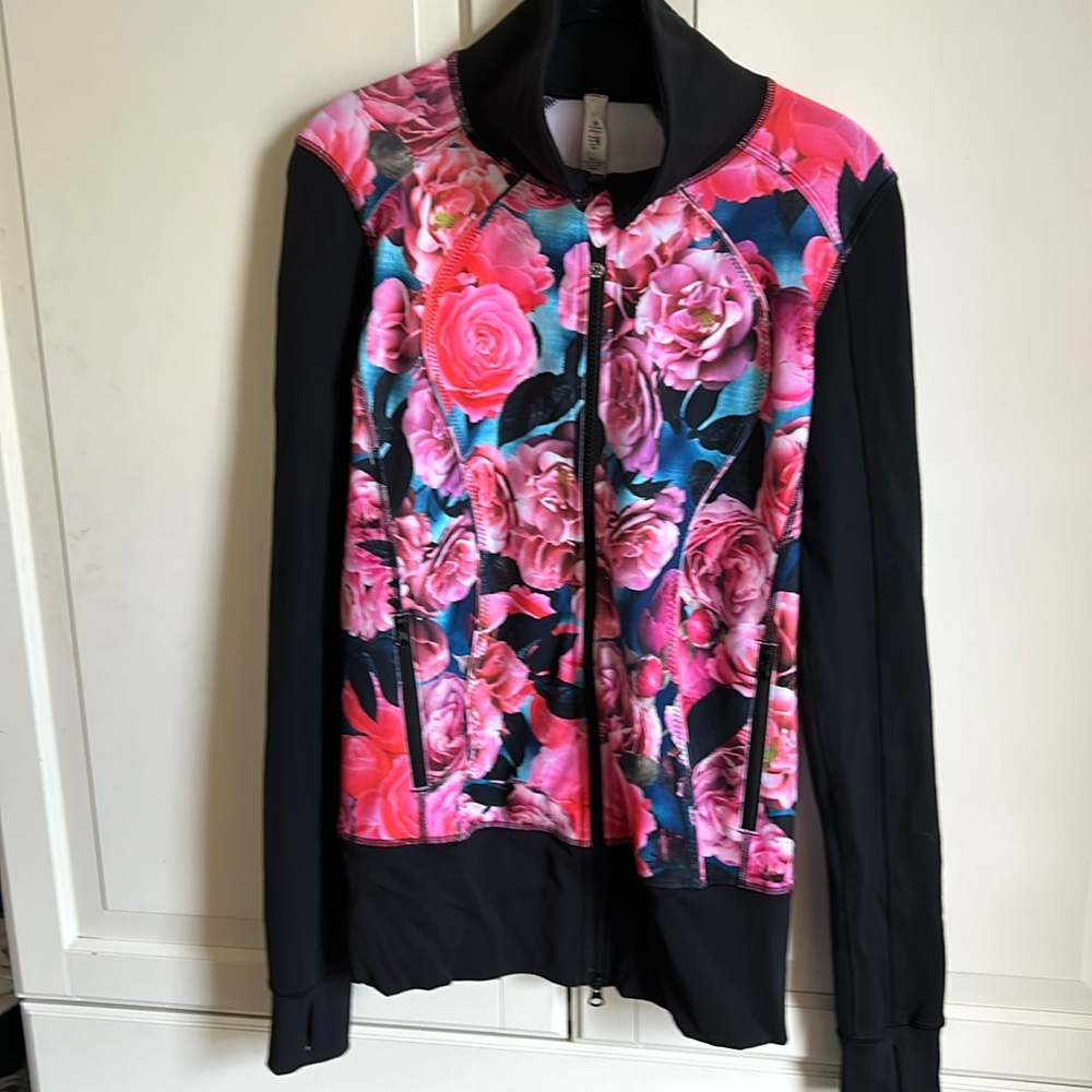 Lululemon rose jacket. Size 6